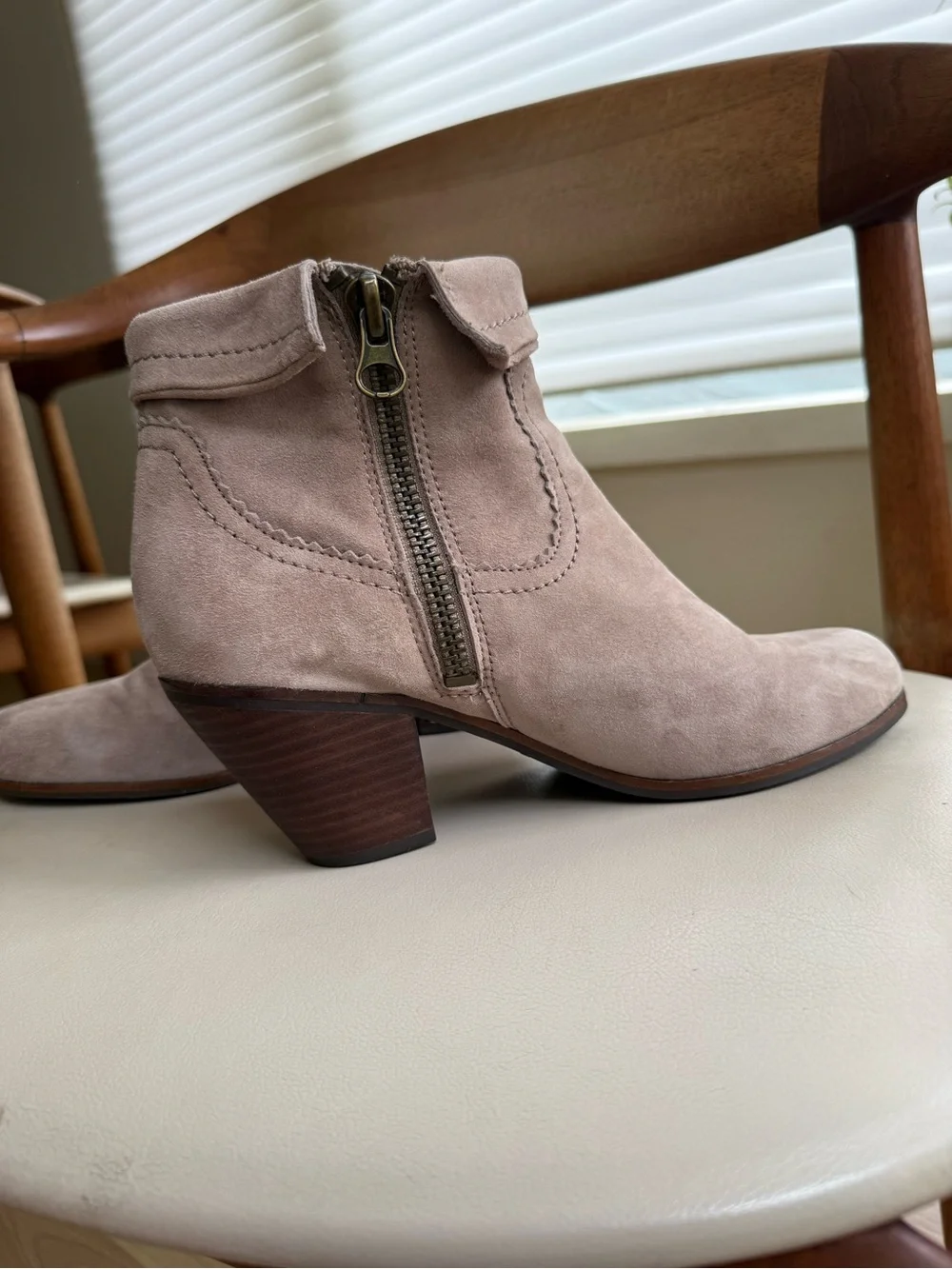 Sam Edelman Louie tan suede fringe ankle boots